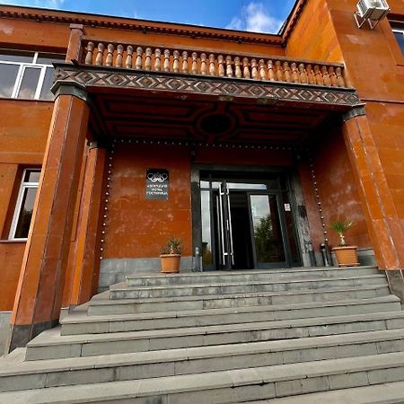 Olympic Gyumri Hotel Ngoại thất bức ảnh