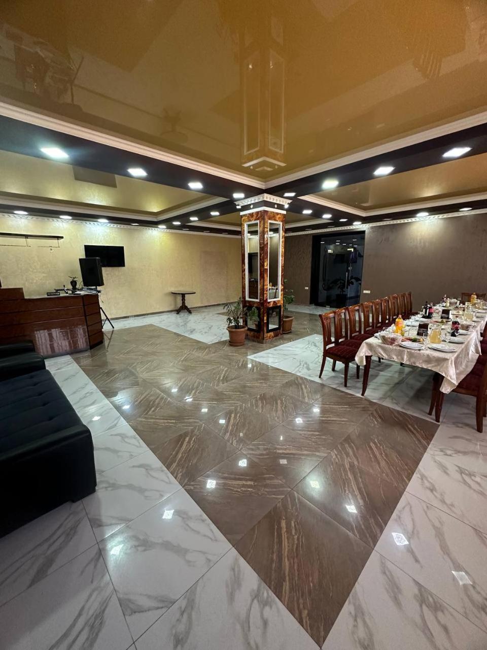 Olympic Gyumri Hotel Ngoại thất bức ảnh
