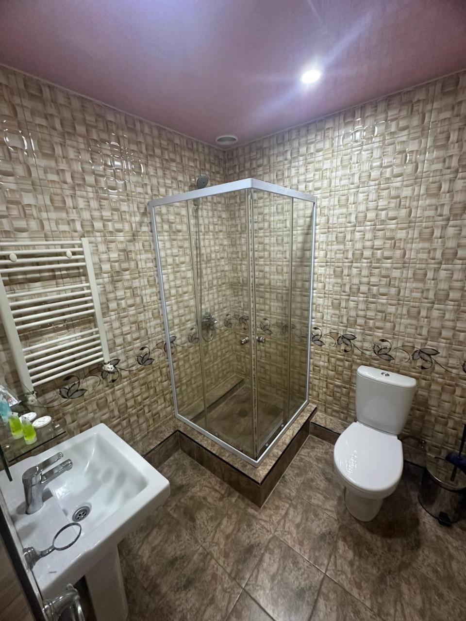 Olympic Gyumri Hotel Ngoại thất bức ảnh