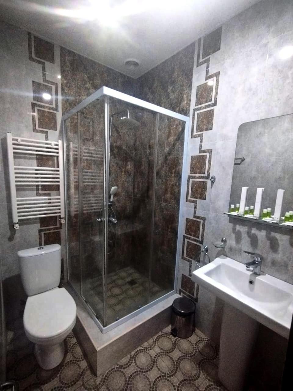 Olympic Gyumri Hotel Ngoại thất bức ảnh