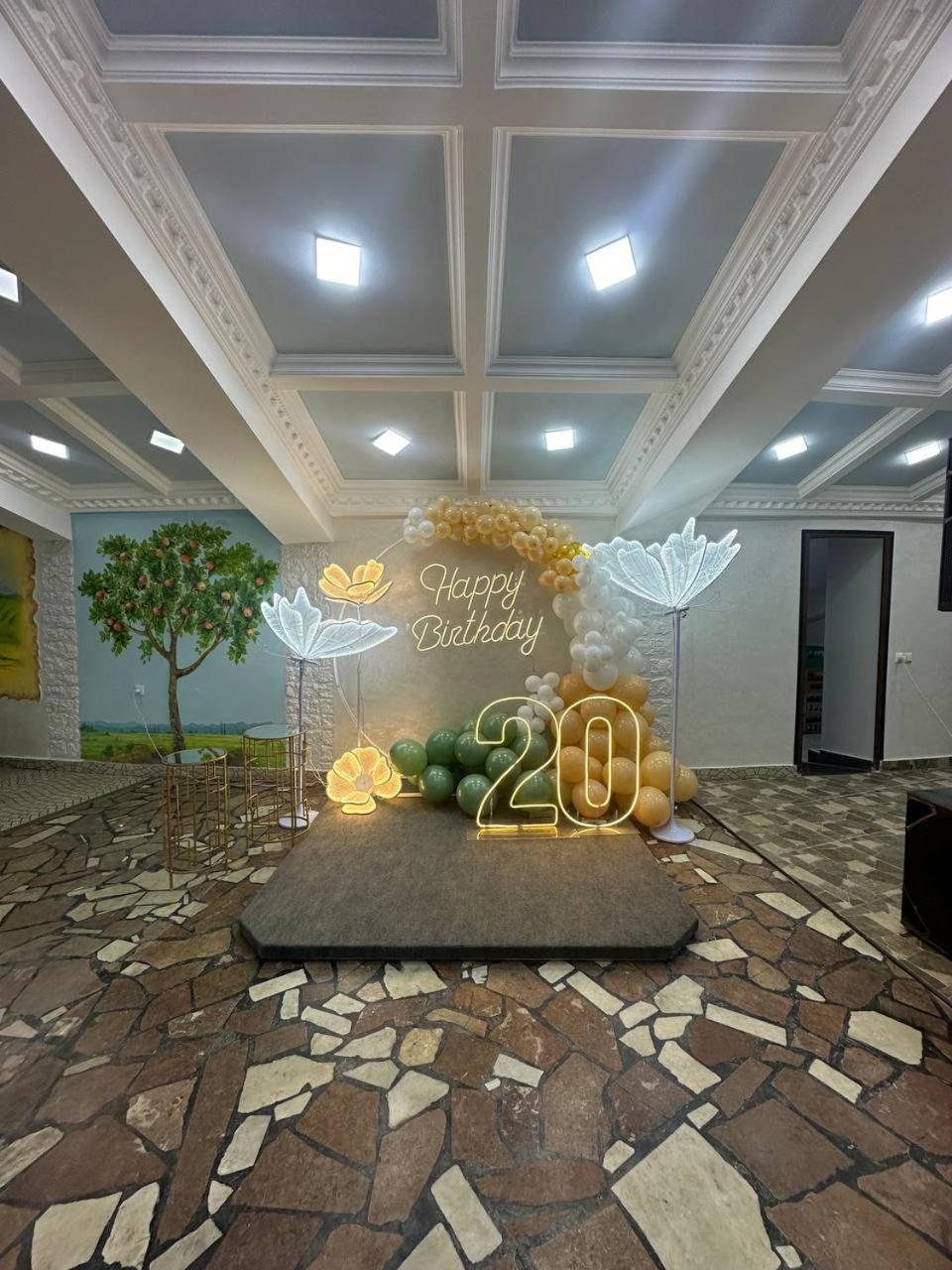Olympic Gyumri Hotel Ngoại thất bức ảnh